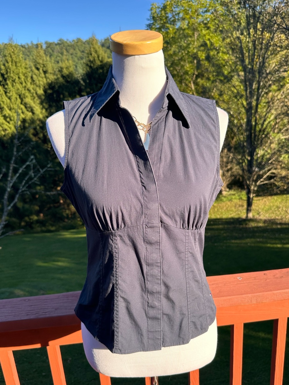 Tommy Hilfiger Sleeveless Button-Down Collared Top Dark Navy Vintage